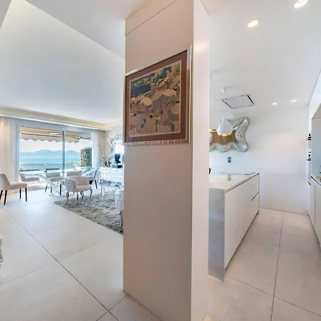 Croisette Vue 3 * 칸느